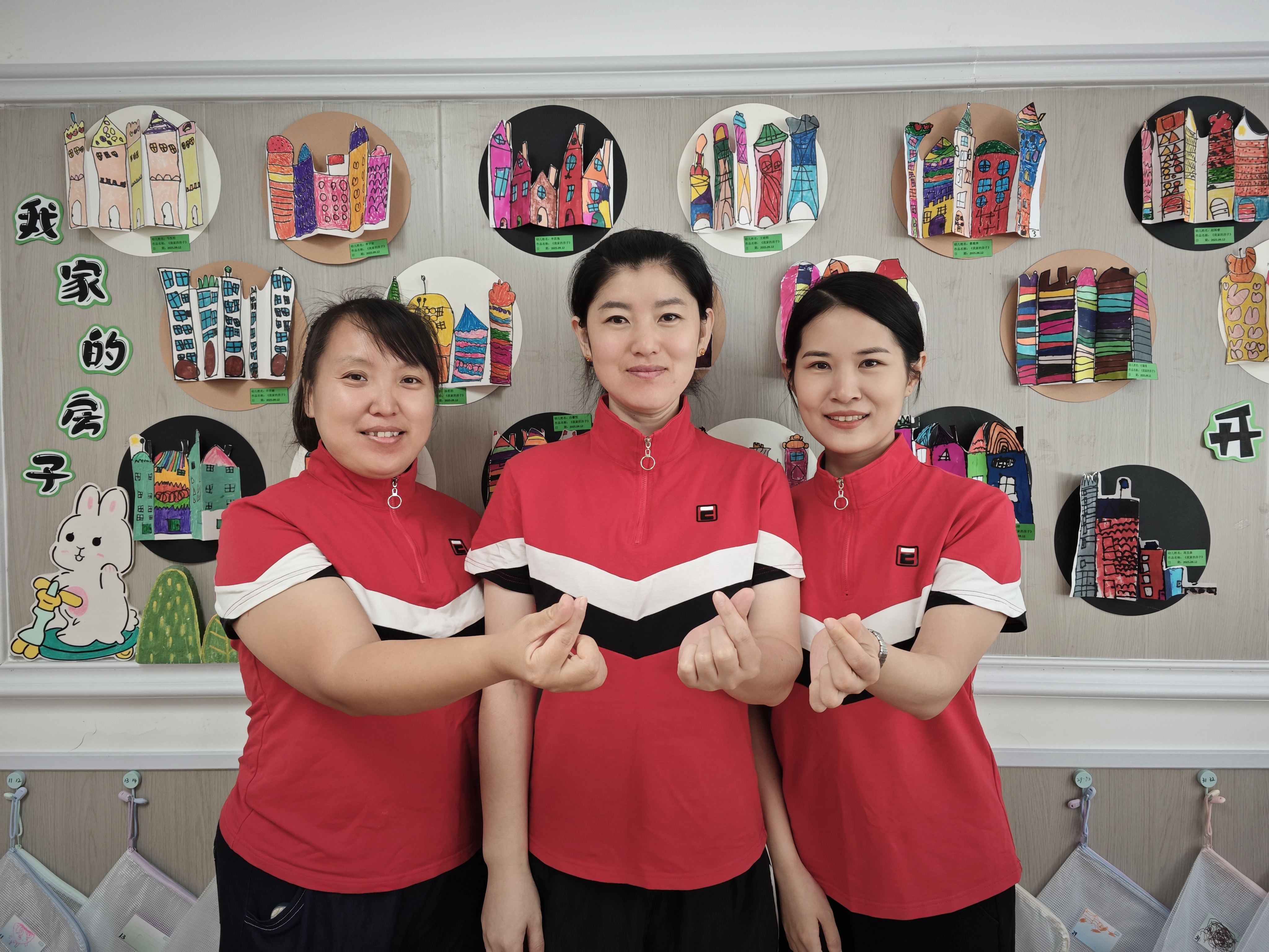 探索二班 (2).jpg